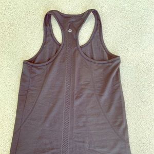 Lululemon swiftly tech racerback tank size 8